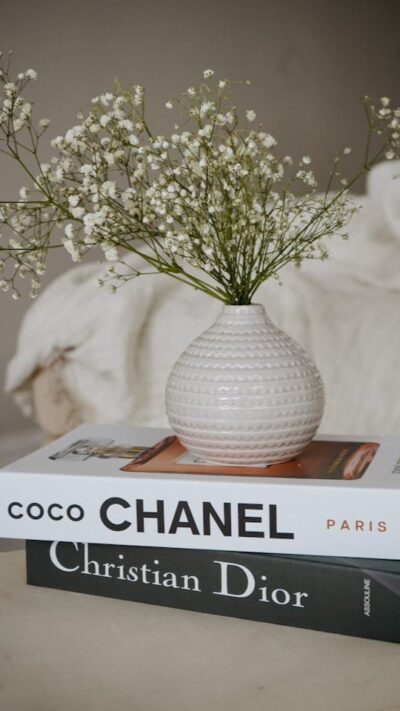 Chanel logo