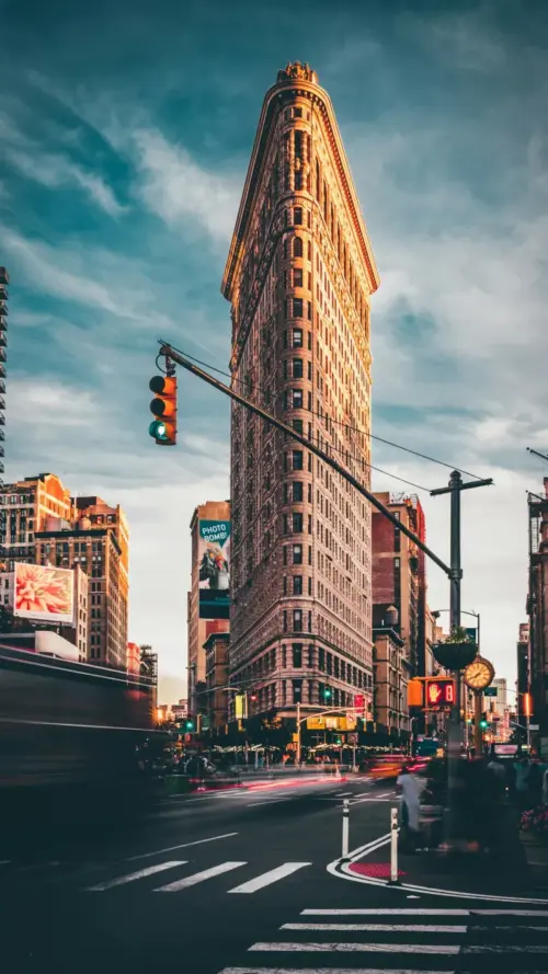 New York iconic building and blue sky wallpaper HD 4K for phone