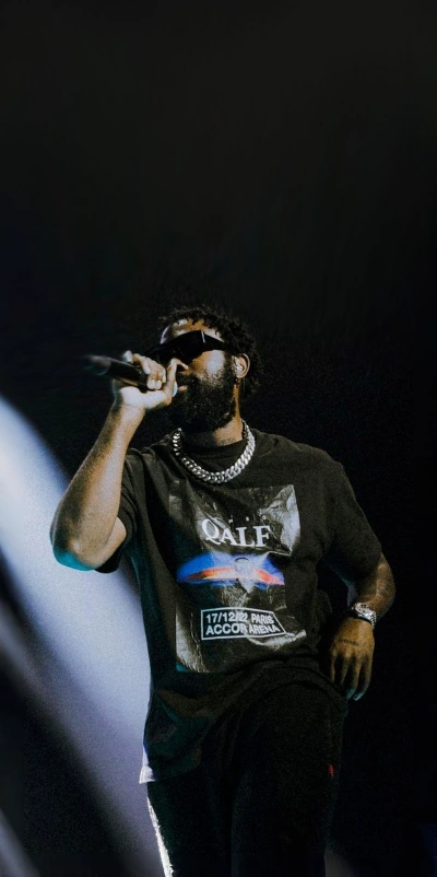 Black background Damso French rapper