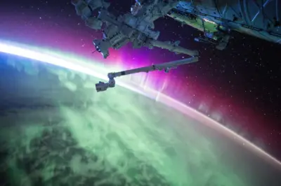 Aurores boréales vues depuis la station spatiale