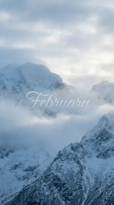 Arrière plan Fevrier Montagnes enneigées