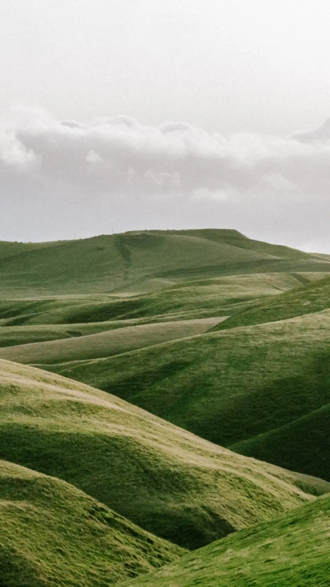 Green mountain and minimalist cloudy sky wallpaper HD 4K for phone