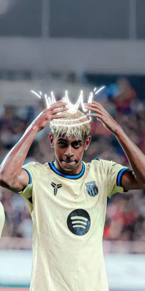 Player Lamine Yamal with a crown wallpaper HD 4K for phone