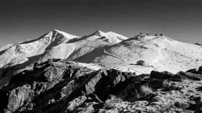 Paysage Montagne enneigée photographie noir et blanc