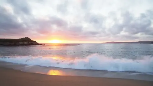 Relaxing sunset on the beach and ocean waves wallpaper HD 4K for desktop