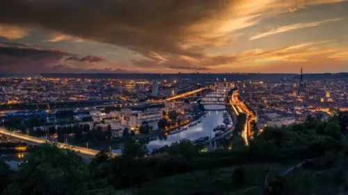 Ville de Prague au coucher du soleil fonds d’écran HD 4K pour ordinateur